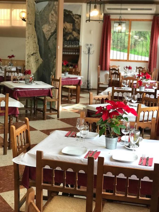Hostal Restaurante El Cruce Ardales Exterior photo